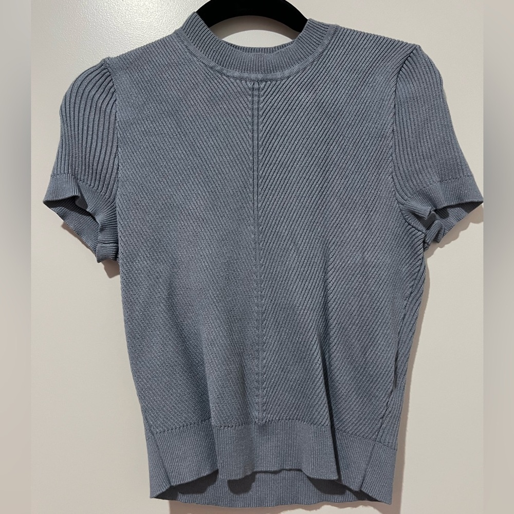 Abercrombie set:
Ribbed Wrap Midi Skirt and Ribbed Tee in Windy Day Grey